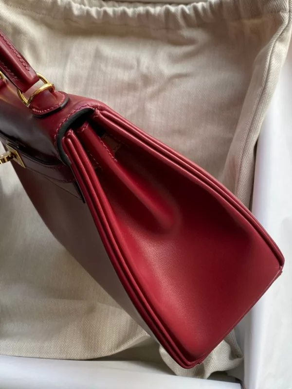Hermès Kelly Shiny Box Leather Wine red Gold Hardware 25cm Full Handmade